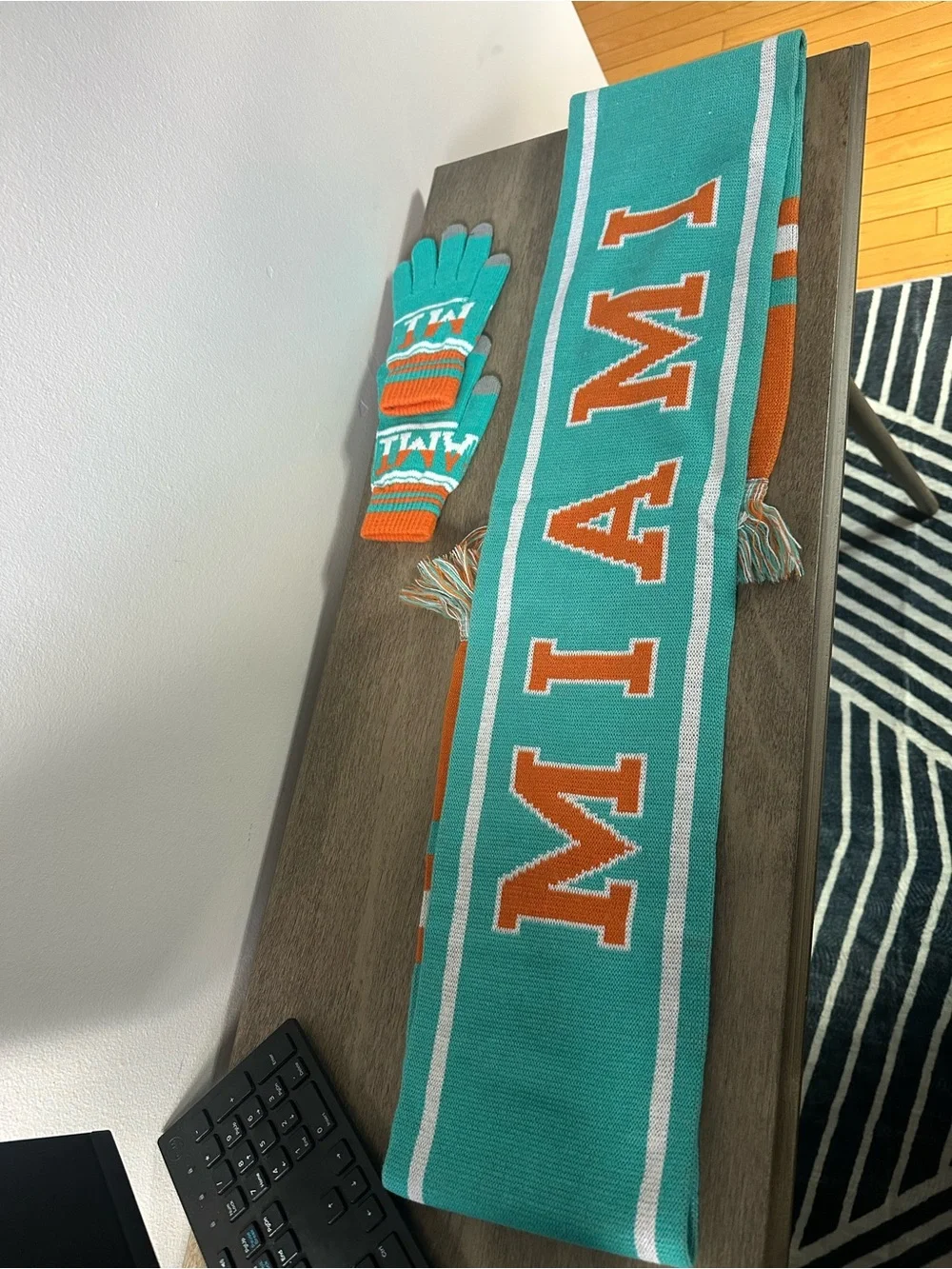 Miami Dolphins Scarf and Gloves Set NWOT